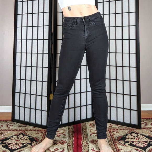 2/40 Guess black jeans - Picture 6 of 11